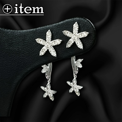 上下にお花が揺れるデザインキャッチピアス