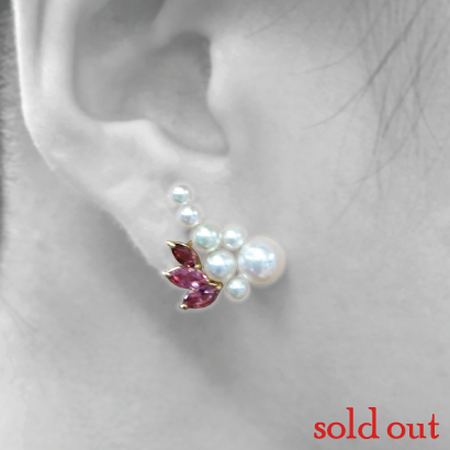 羽根のイメージで作ったパールのイヤークリップ