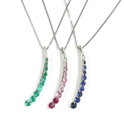 カラーグラデーションの流れるようなネックレス