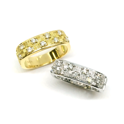 市松文様の中にさらに市松文様を重ねたリング