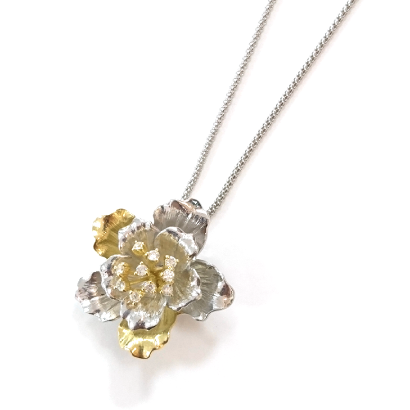 花桃のペンダントネックレス