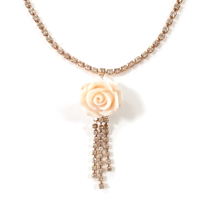 ダイヤタッセルがリッチなバラ珊瑚ネックレス