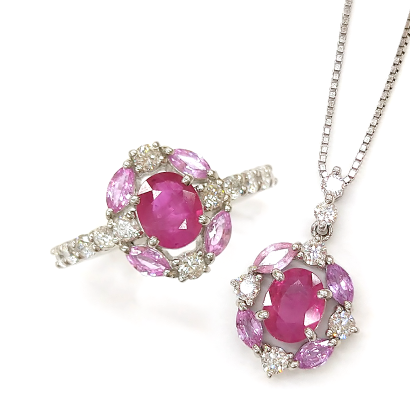 ピンク系コンビカラーの愛らしいジュエリー