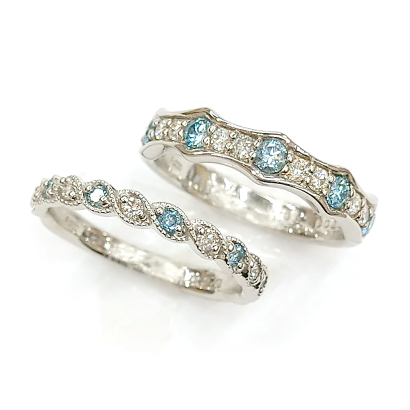 ブルーダイヤのシンプル一文字リング